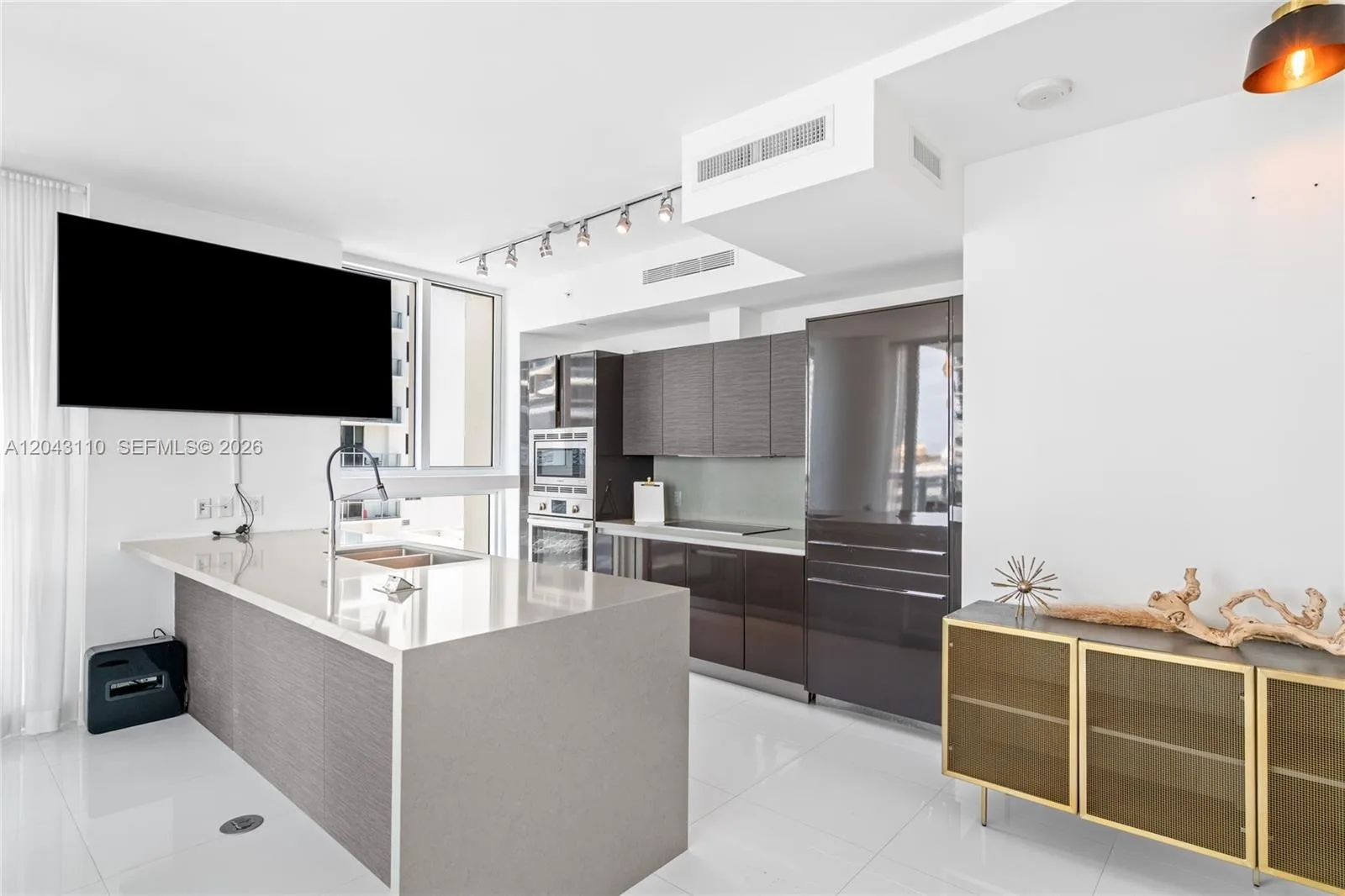 1080 Brickell Ave # 1509, Miami, FL 33131 photo 12