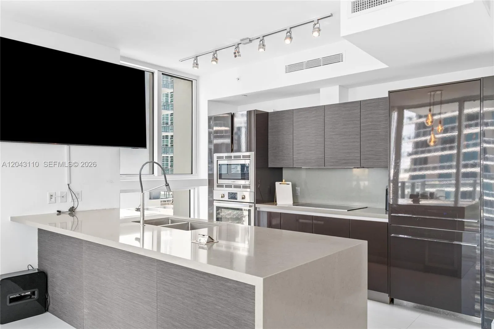 1080 Brickell Ave # 1509, Miami, FL 33131 photo 13