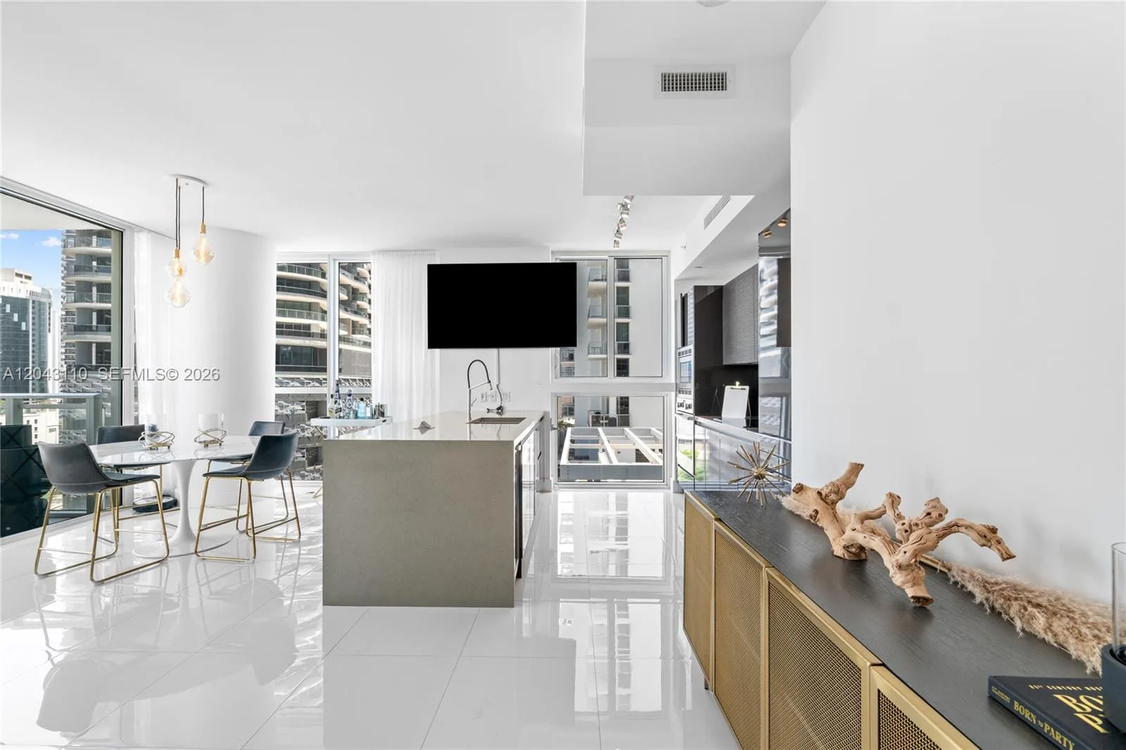 1080 Brickell Ave # 1509, Miami, FL 33131 photo 6