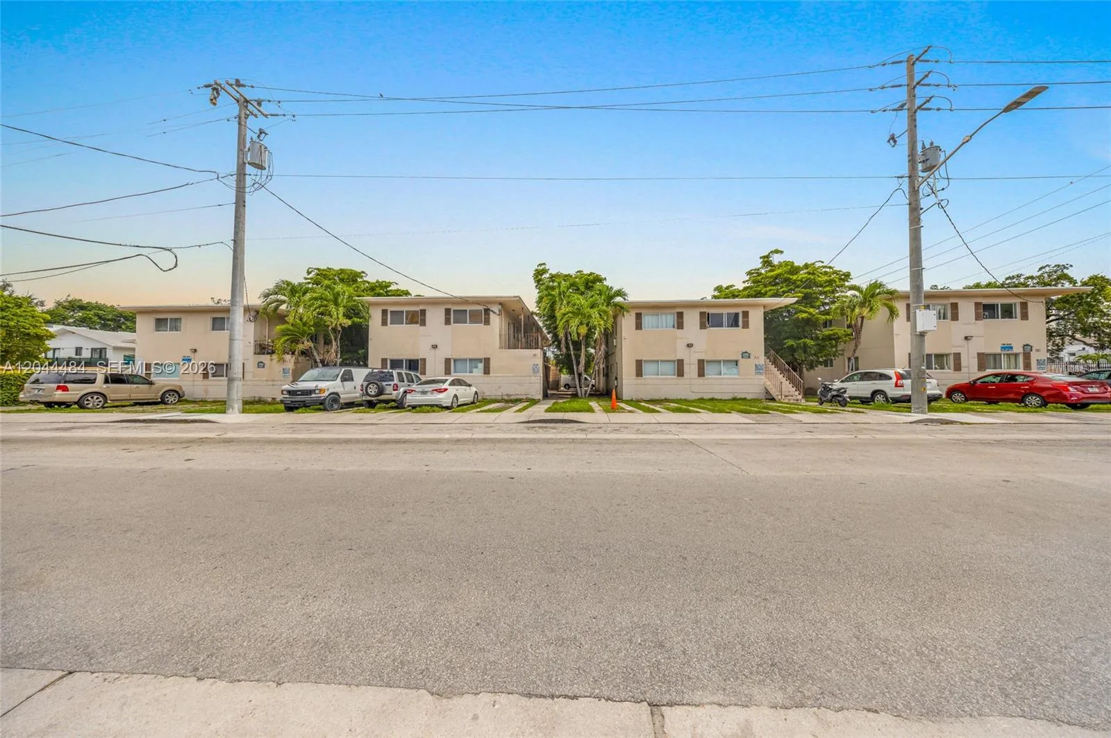 731 SW 5th St, Miami, FL 33130