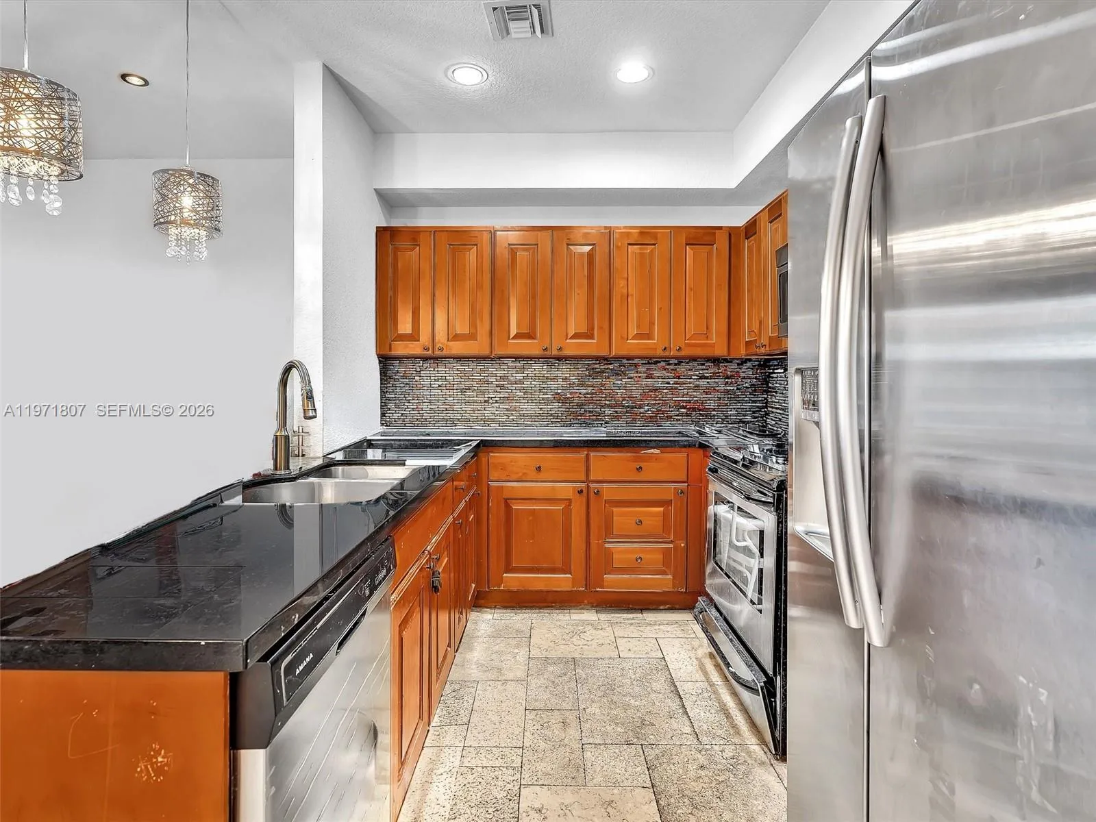 21 SE 3rd Ave, Hallandale Beach, FL 33009 photo 9