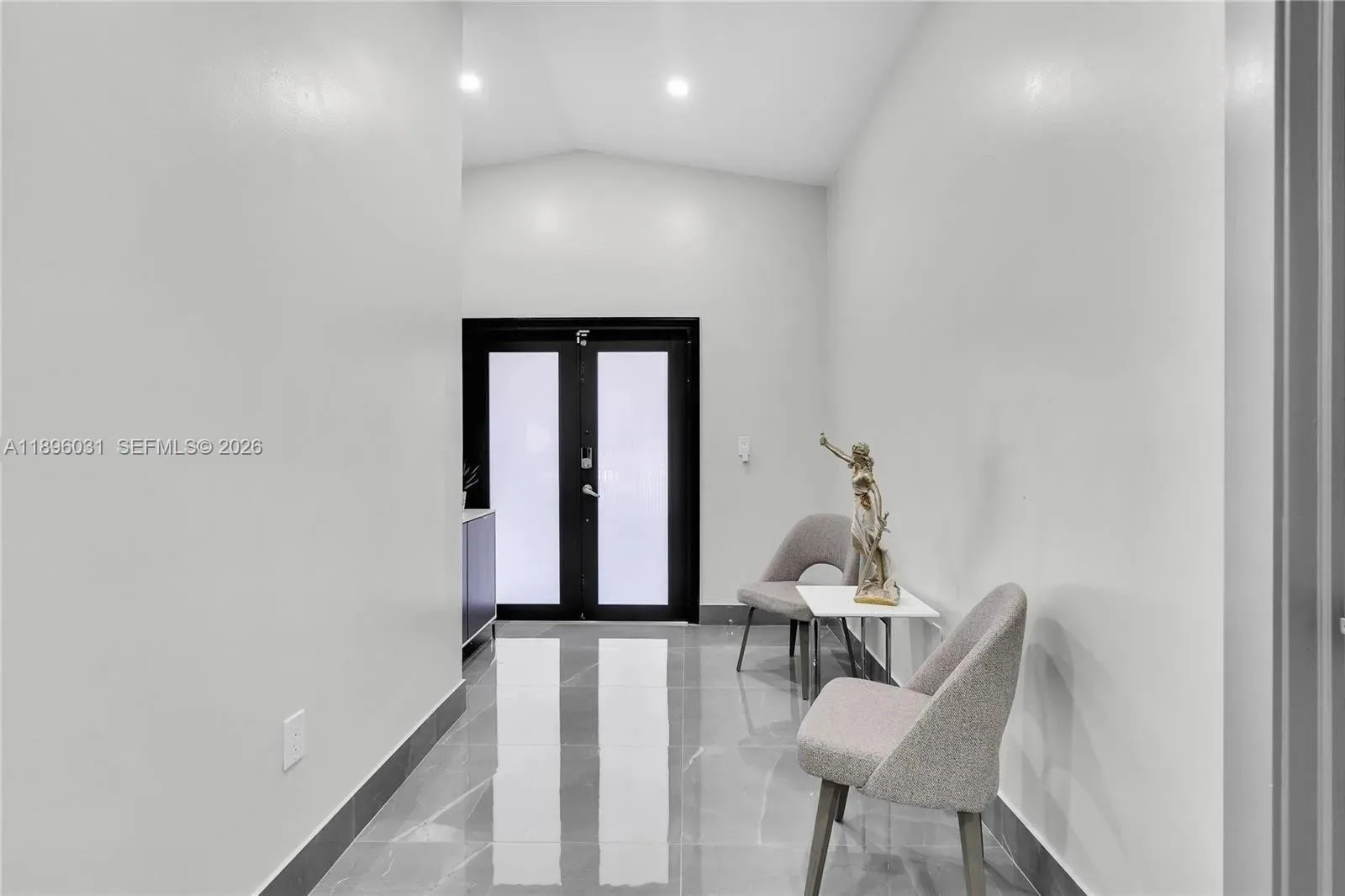 3118 W 71st Pl, Hialeah, FL 33018 photo 5