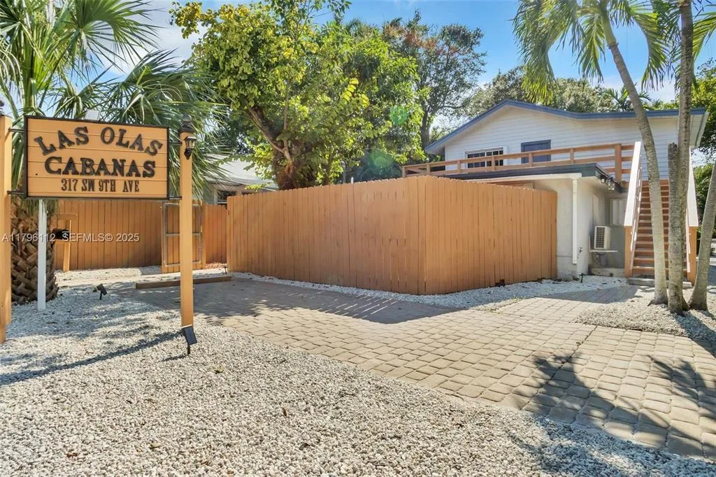 317 SW 9TH Avenue # 1-3, Fort Lauderdale, FL 33312