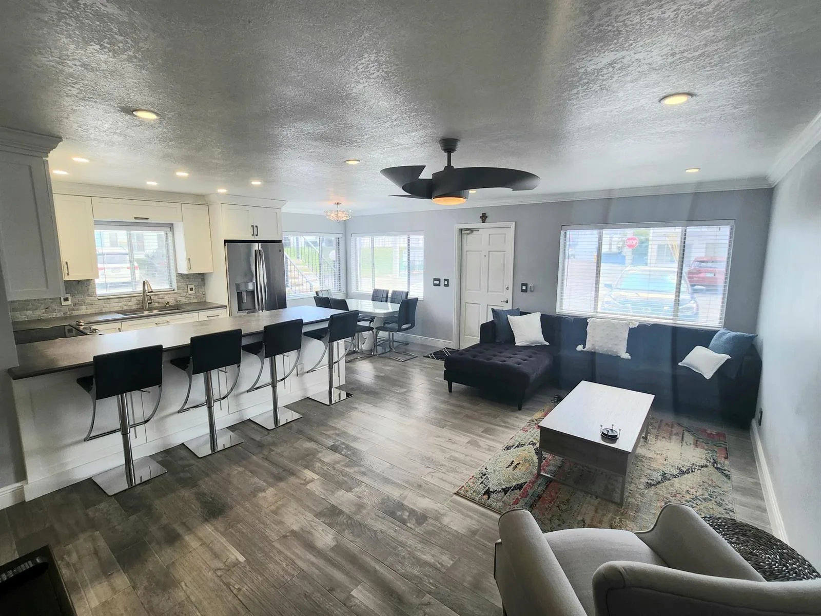 3000 Lake Osborne Drive # 111, Lake Worth, FL 33461