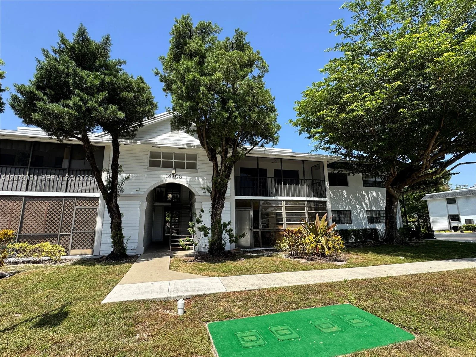 18905 NW 62nd Ave # 204, Hialeah, FL 33015