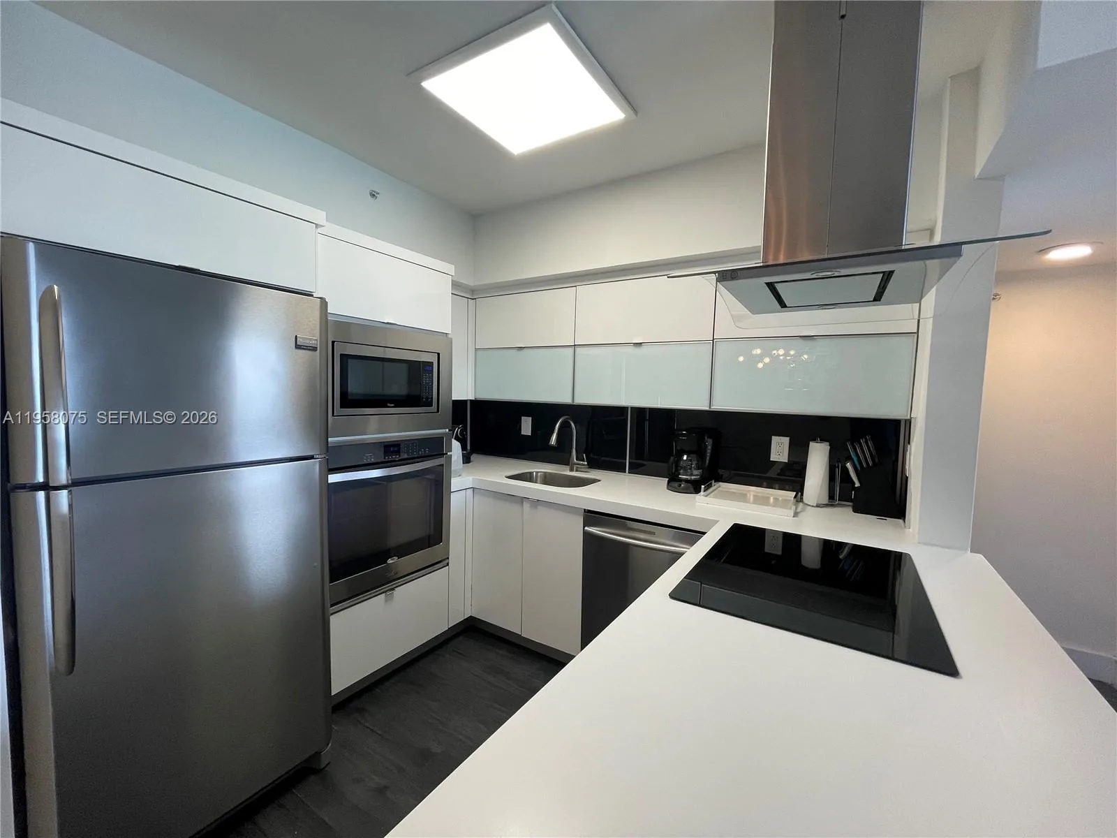 1500 Bay Rd # 1118S, Miami Beach, FL 33139 photo 5