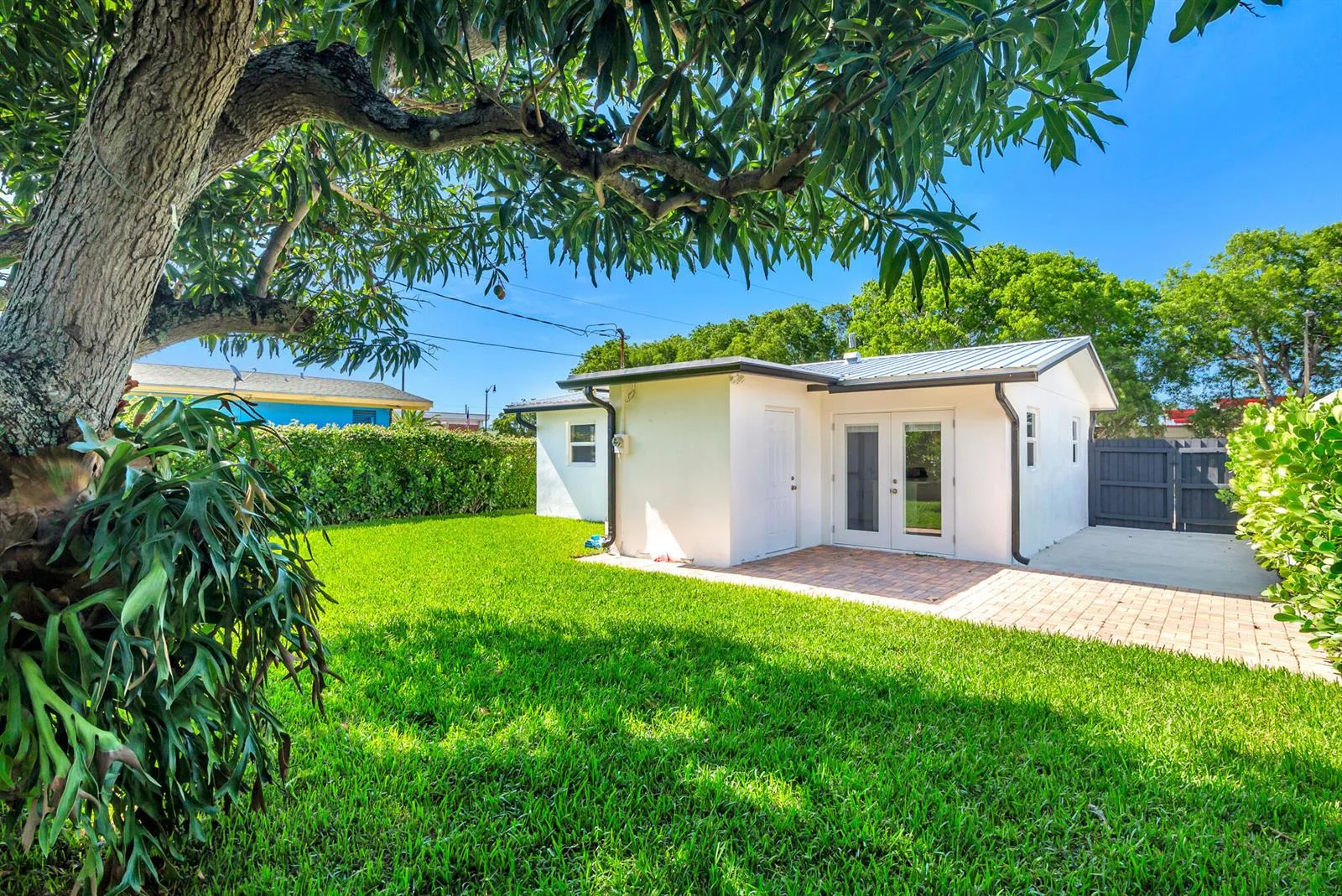 411 SUMMA Street, West Palm Beach, FL 33405 photo 10