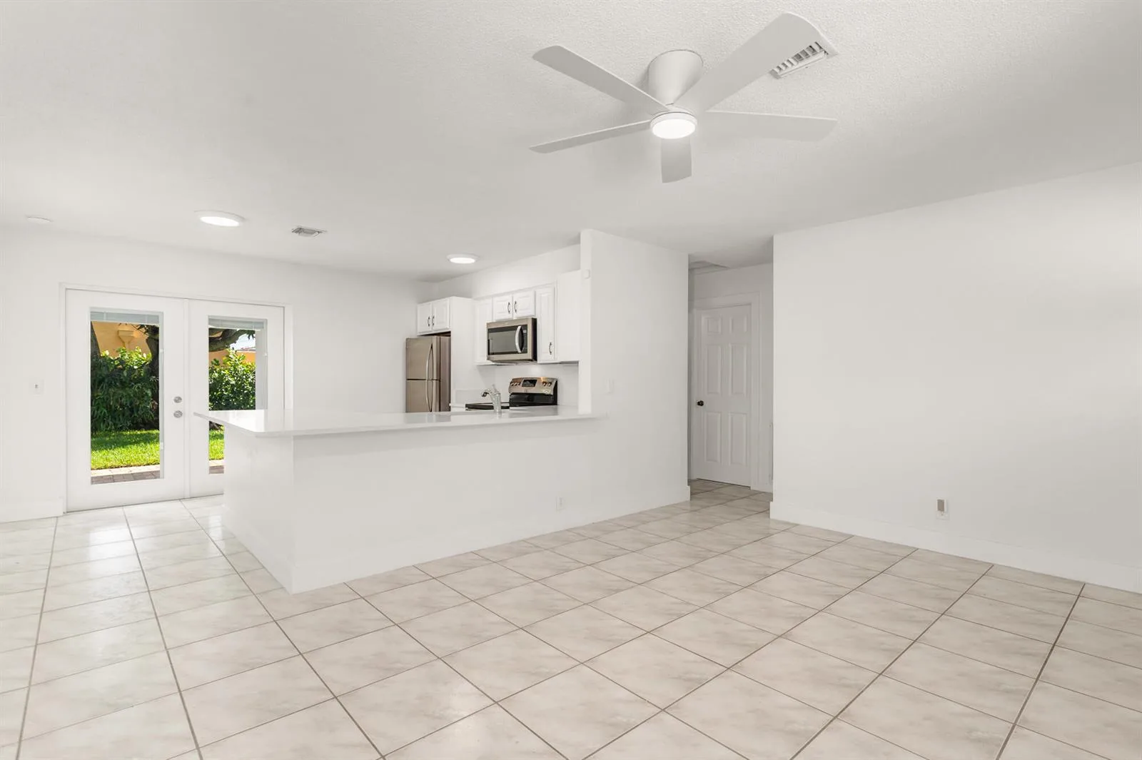 411 SUMMA Street, West Palm Beach, FL 33405 photo 13
