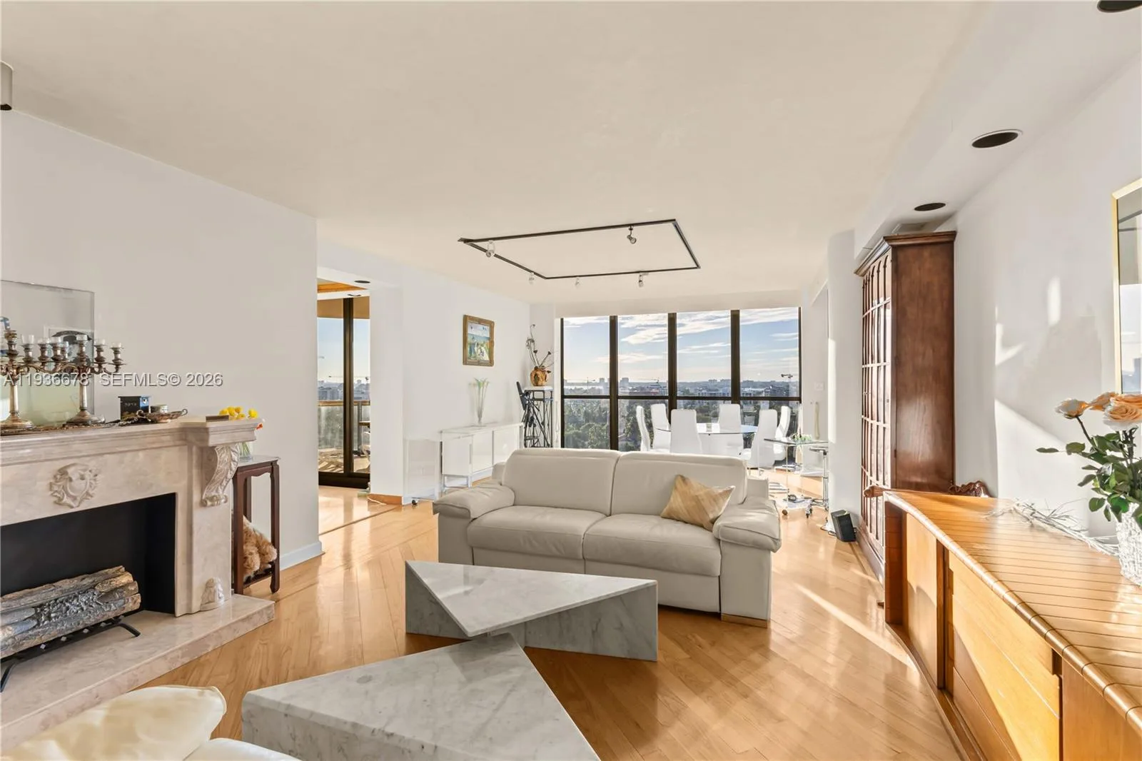 Bal Harbour Tower – photo 14