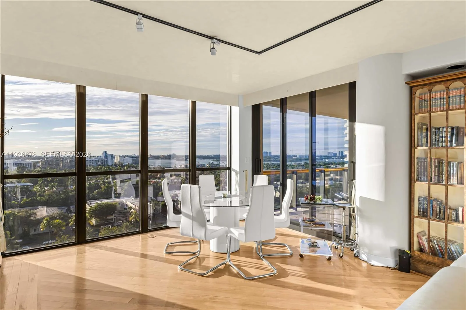 Bal Harbour Tower – photo 15