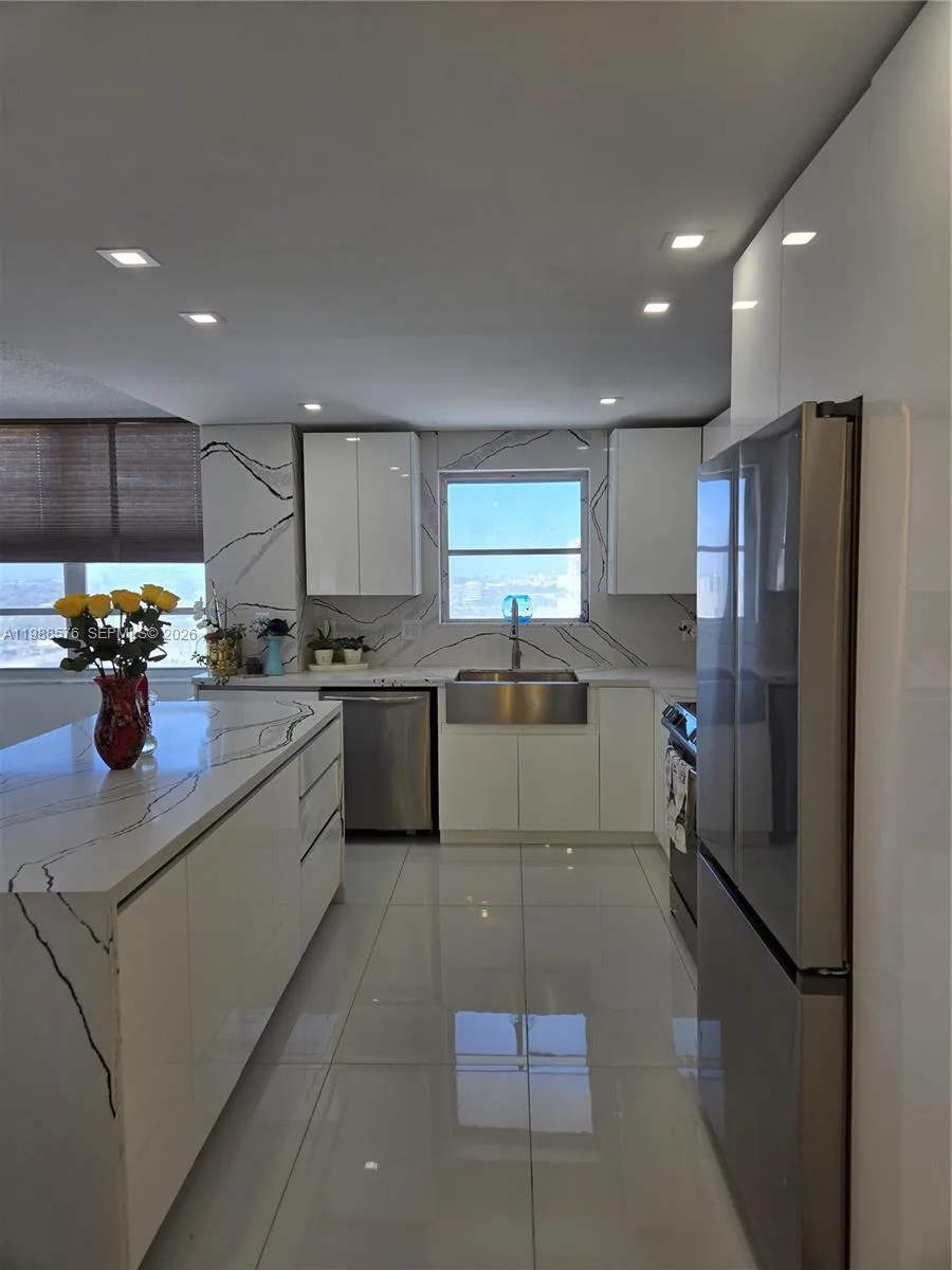 2750 NE 183rd St # 2205 T, Aventura, FL 33160 photo 4