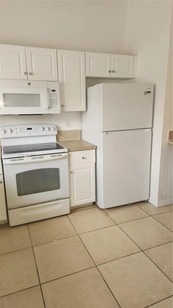 3826 SW 48th Ave # 3826, Hollywood, FL 33023 photo 5