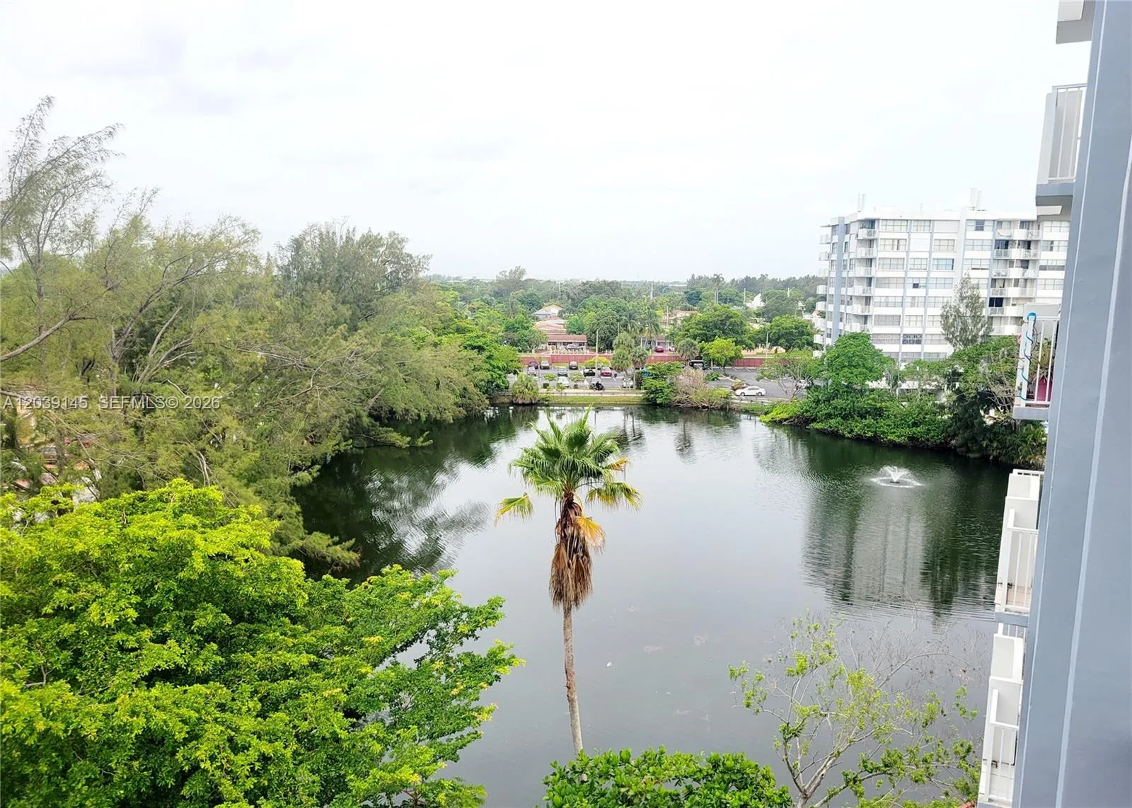1300 NE Miami Gardens Dr # 720E, Miami, FL 33179