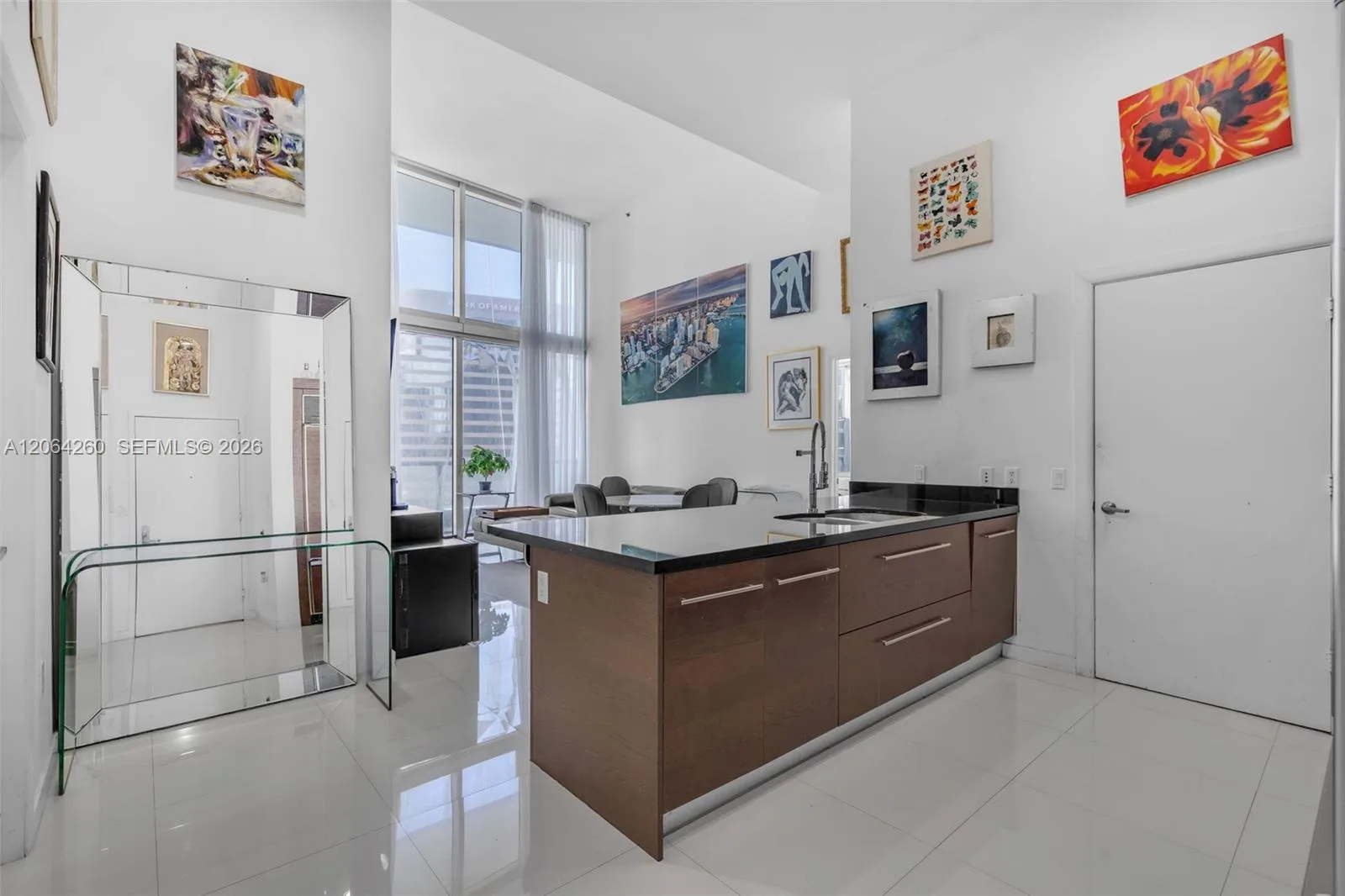 475 Brickell Ave # 2813, Miami, FL 33131