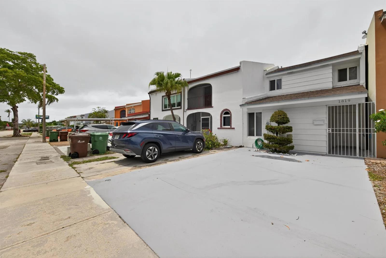 1819 W 68th Street, Hialeah, FL 33014