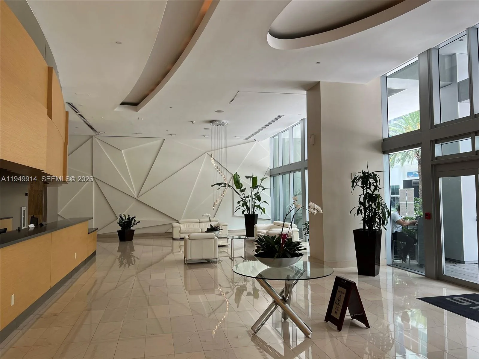 79 SW 12th St # 1704-S, Miami, FL 33130 photo 4