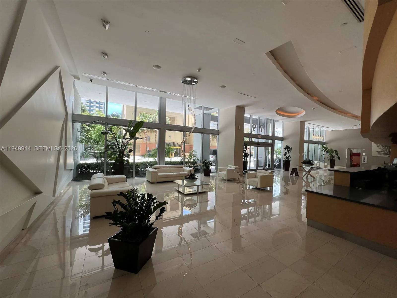 79 SW 12th St # 1704-S, Miami, FL 33130 photo 5