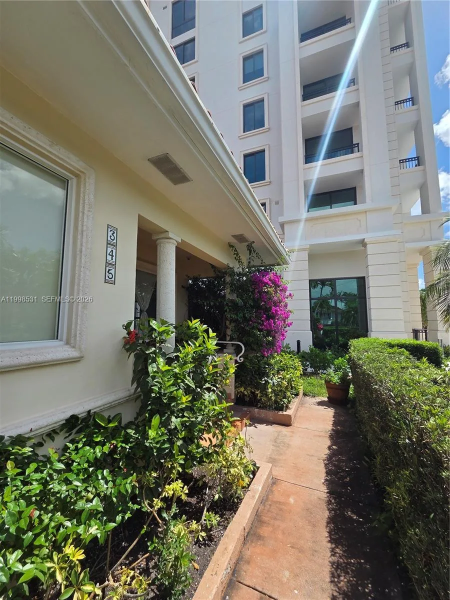 345 Malaga Ave, Coral Gables, FL 33134 photo 4