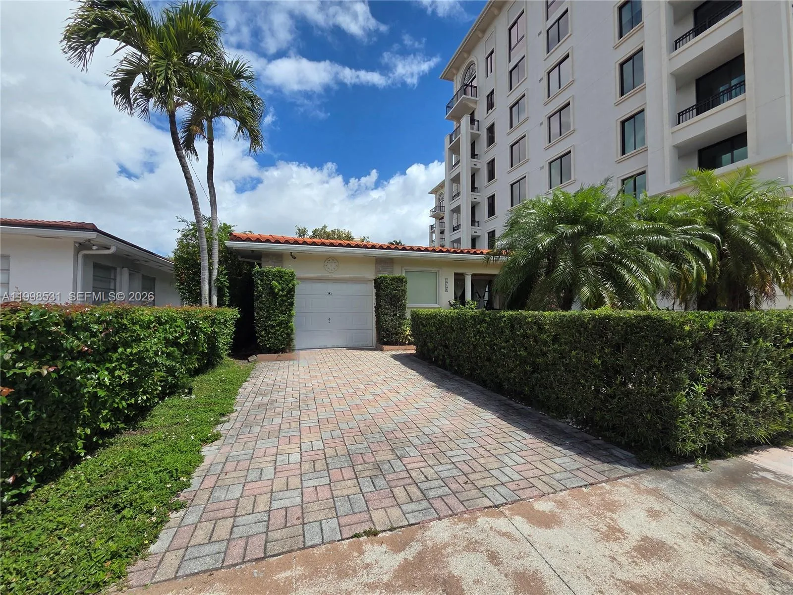 345 Malaga Ave, Coral Gables, FL 33134 photo 9