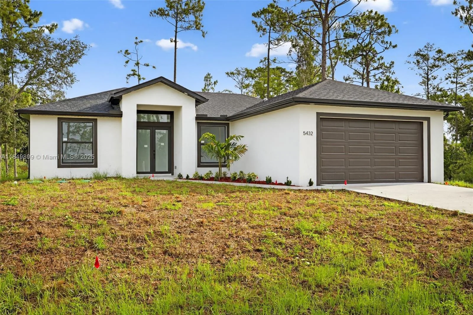 5432 Benton St, Lehigh Acres, FL 33971 photo 2