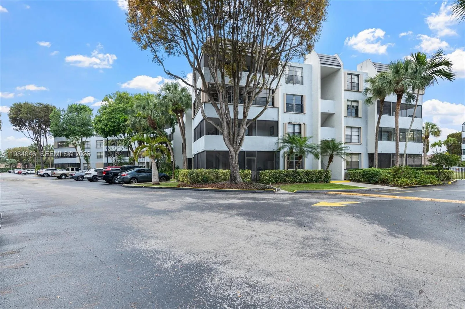 10852 N Kendall Dr # 317, Miami, FL 33176 photo 2