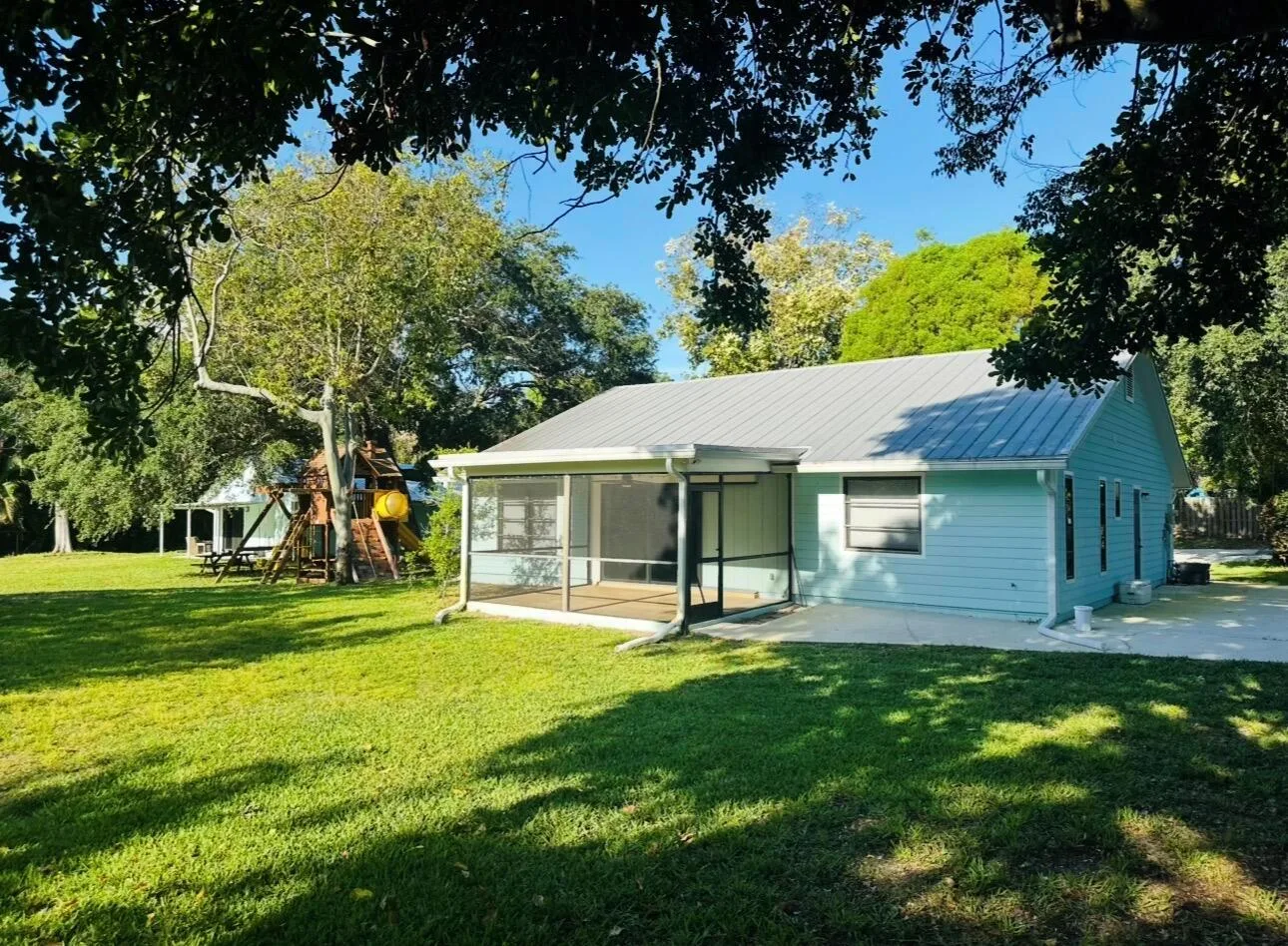 10908 SE Hobart Street, Jupiter, FL 33469
