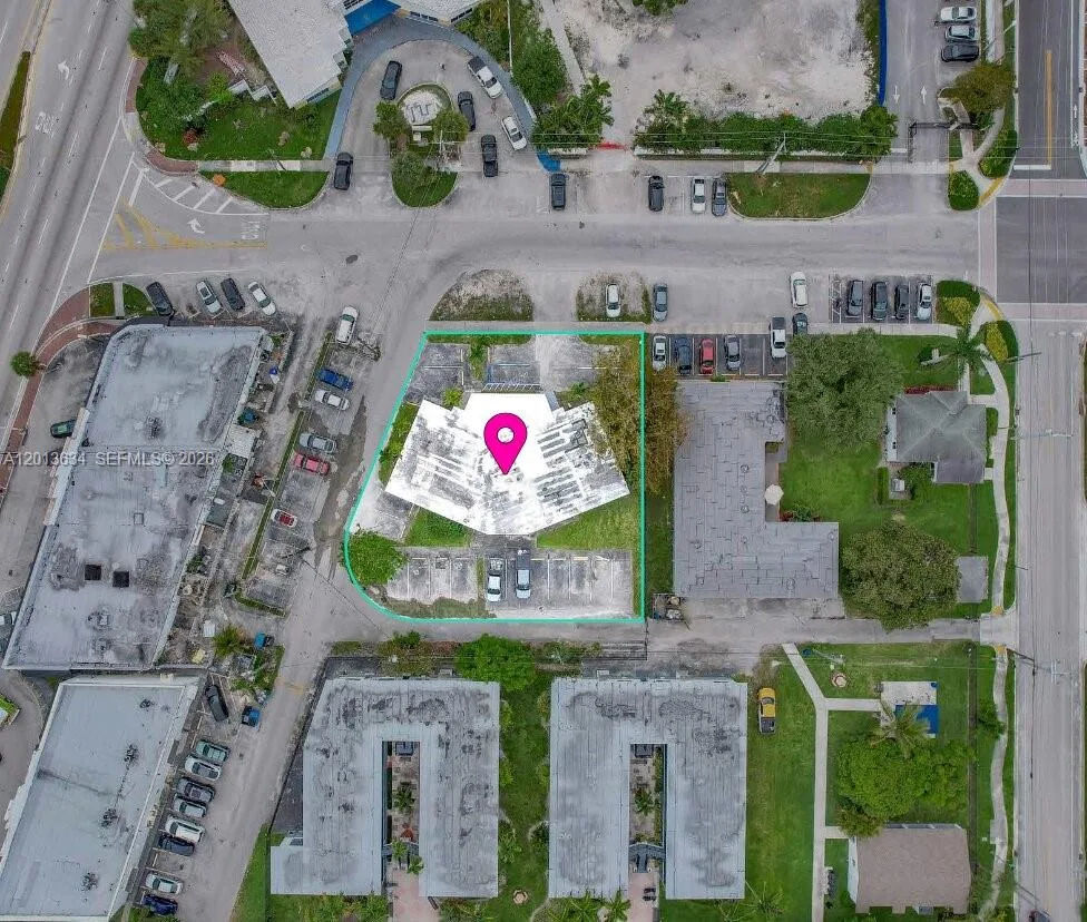 1747 NE 124th St, North Miami, FL 33181 photo 2