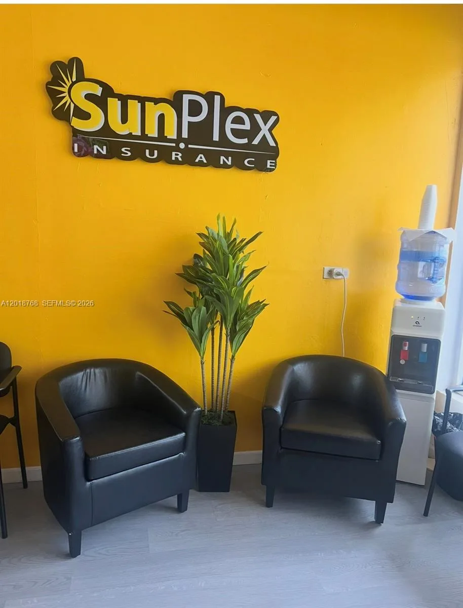 402 NW 27 Ave, Miami, FL 33125 photo 3