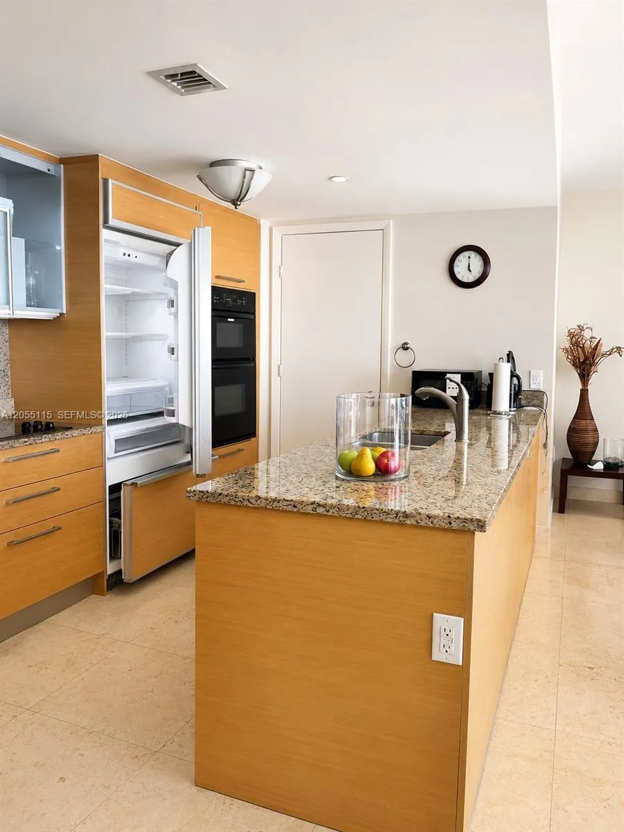 1830 S Ocean Dr # 1407, Hallandale Beach, FL 33009