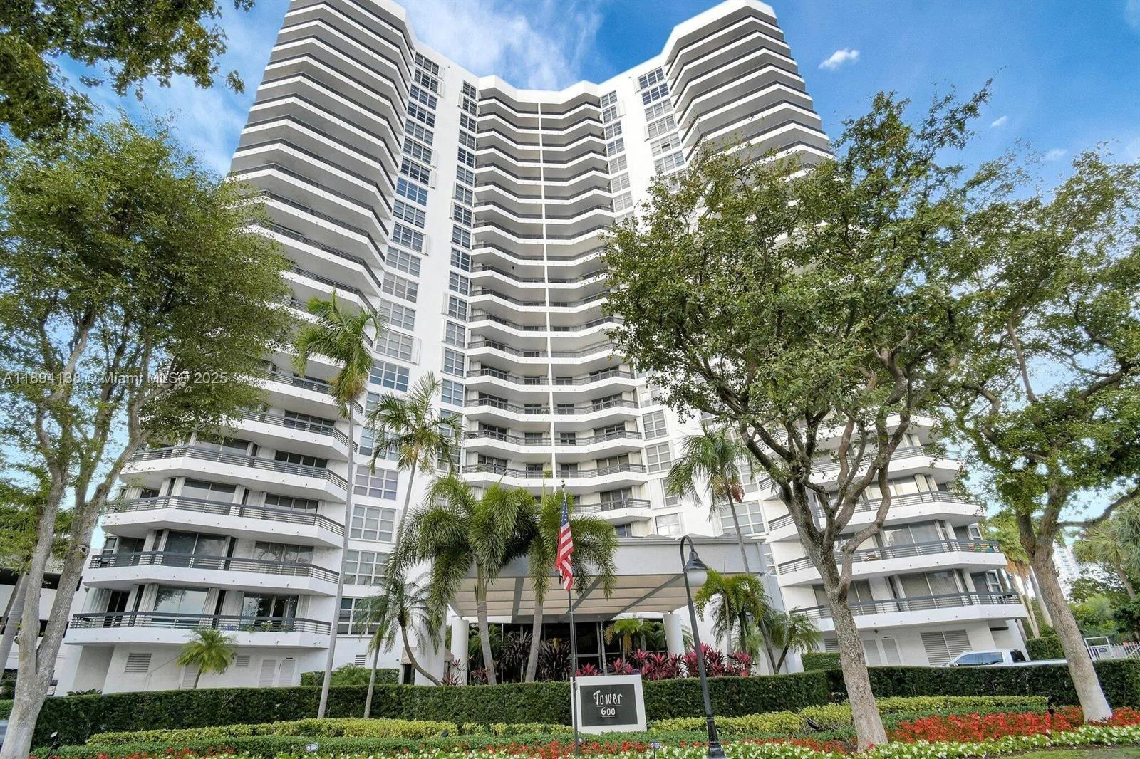 3400 NE 192nd St # 802, Aventura, FL 33180