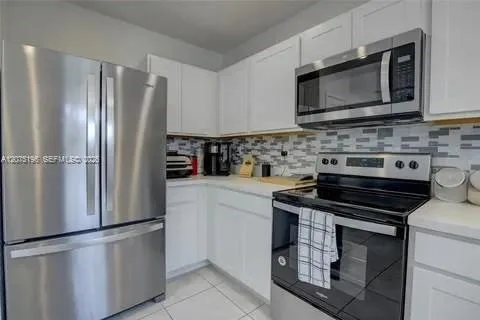 565 NE 5th Pl, Florida City, FL 33034 photo 7