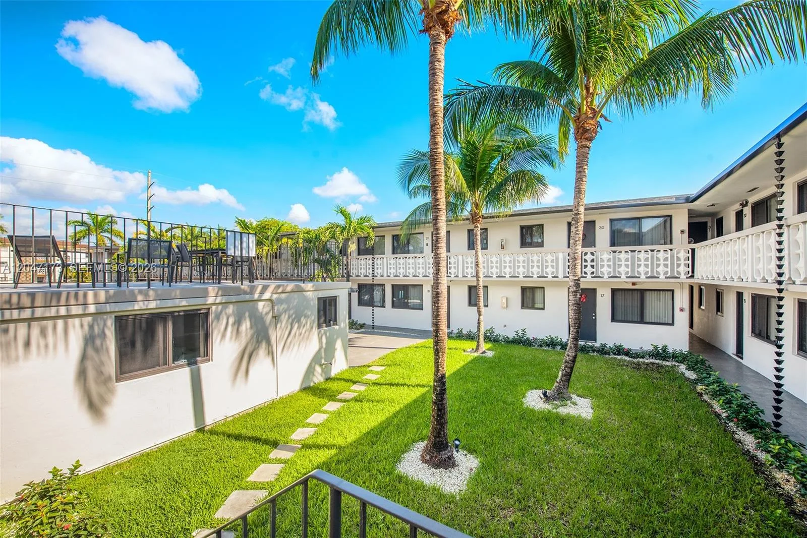 1330 W 29th St # 9, Hialeah, FL 33012