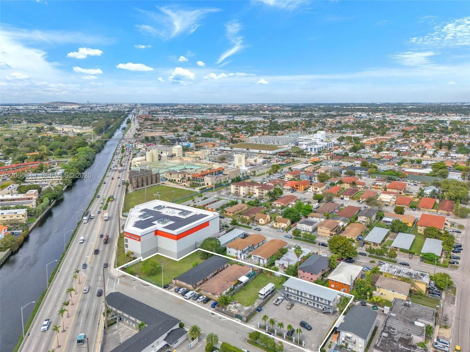 NW 5th st, Hialeah FL 33010