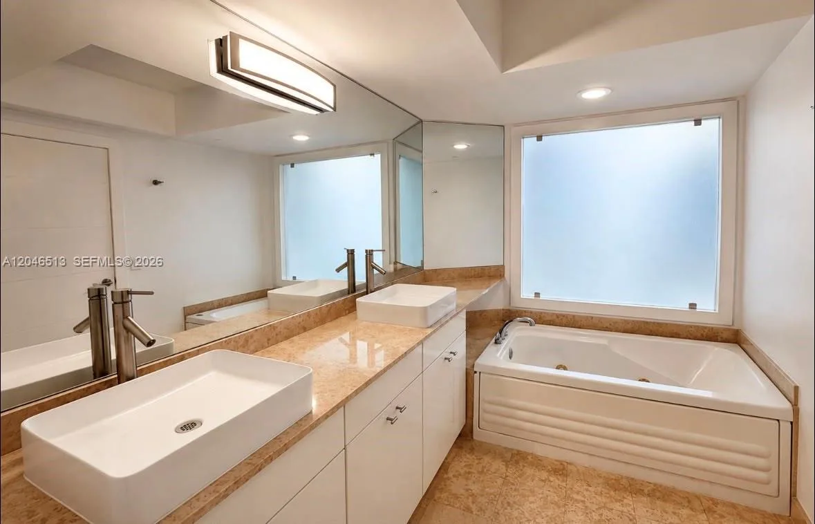 4775 Collins Ave # 2407, Miami Beach, FL 33140 photo 13