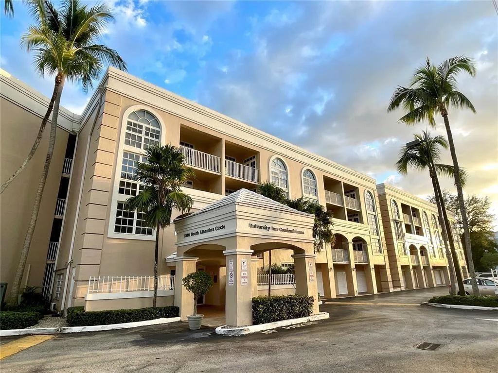 1280 S Alhambra Circle # 1105, Coral Gables, FL 33146