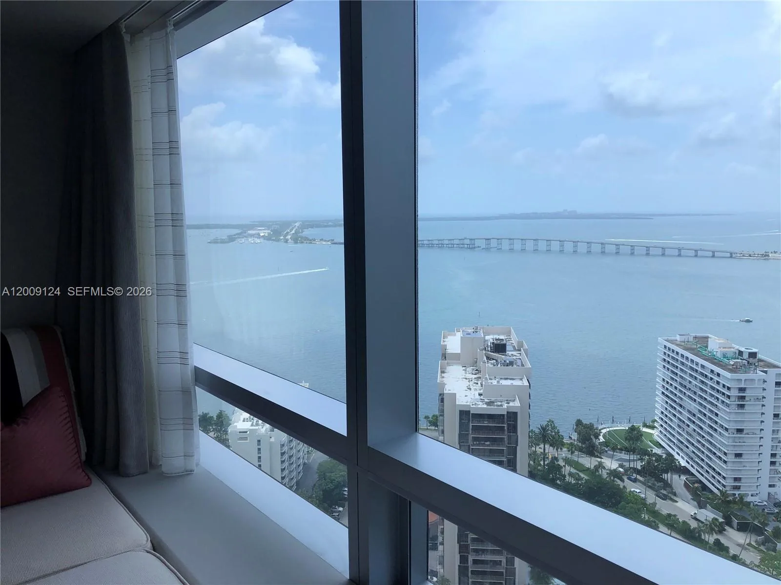 1435 Brickell Ave # 3505, Miami, FL 33131 photo 9