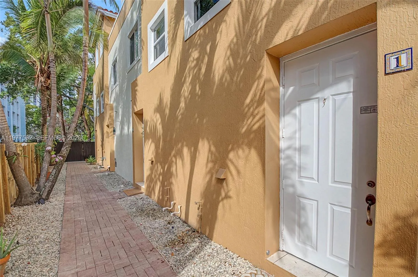 2945 Coconut Ave, Miami, FL 33133 photo 3