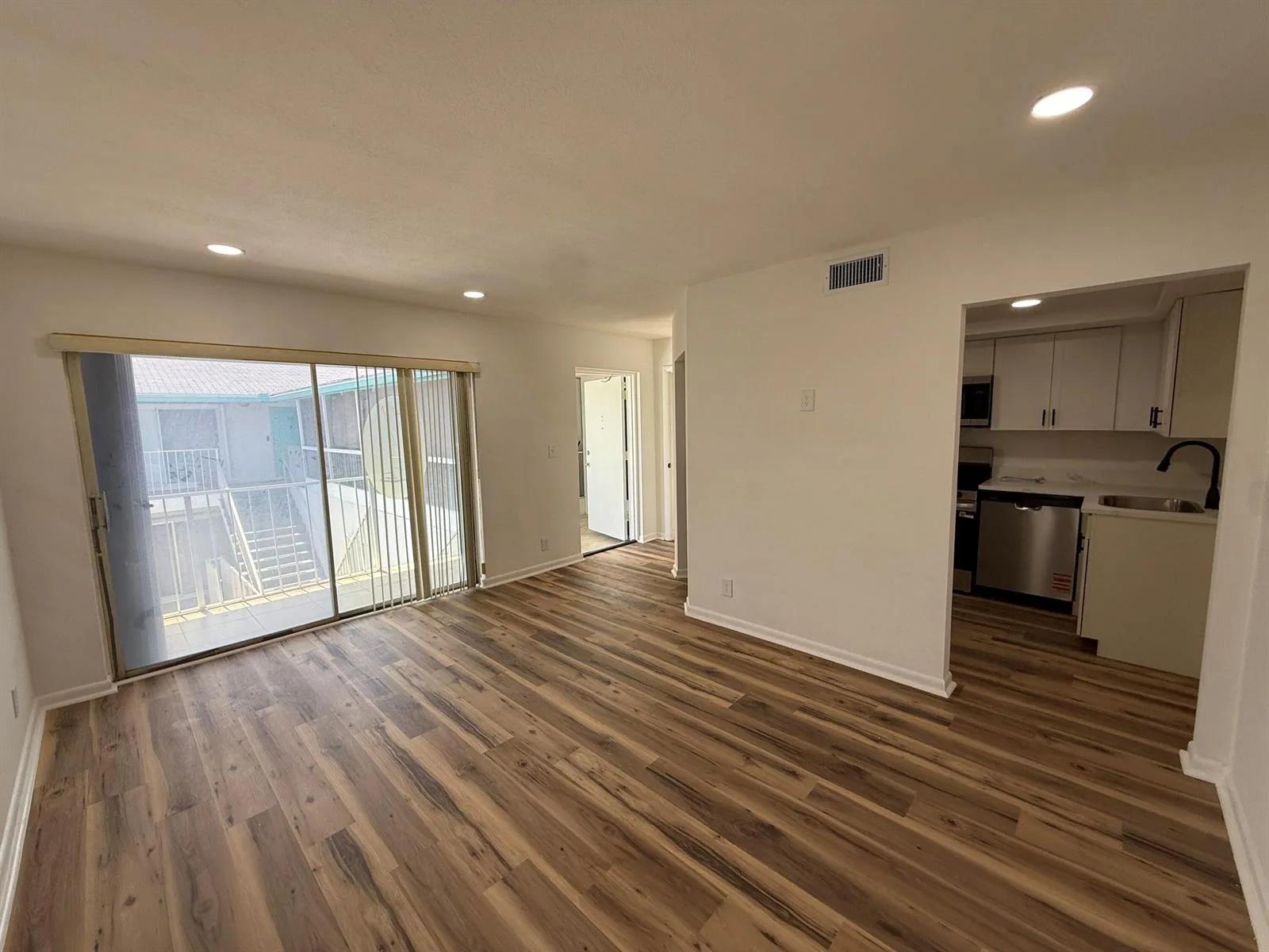 1534 SE 15TH Street # 8, Fort Lauderdale, FL 33316 photo 2