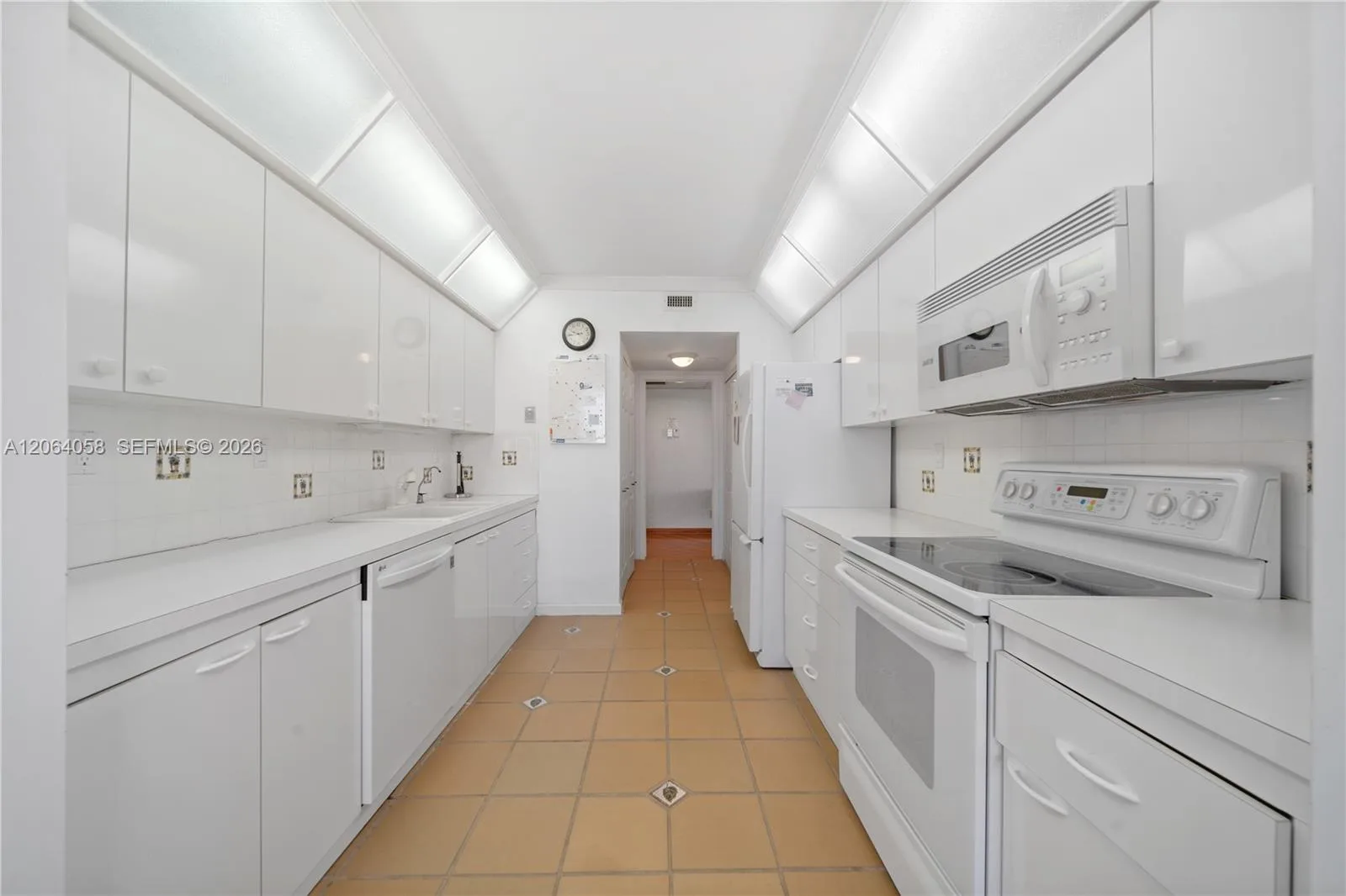 19707 Turnberry Way # 6K, Aventura, FL 33180 photo 8