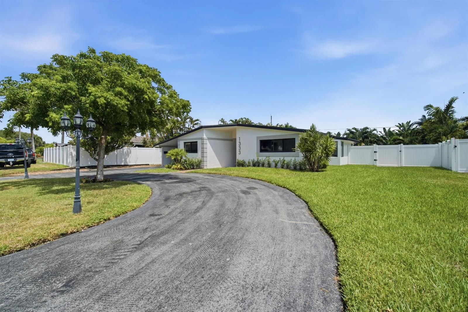 1333 SE 8TH Street, Deerfield Beach, FL 33441 photo 2