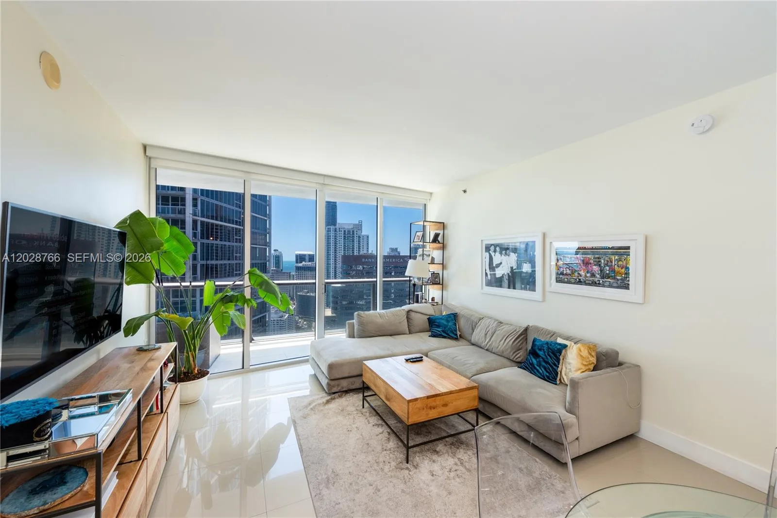 475 Brickell Ave # 4213, Miami, FL 33131