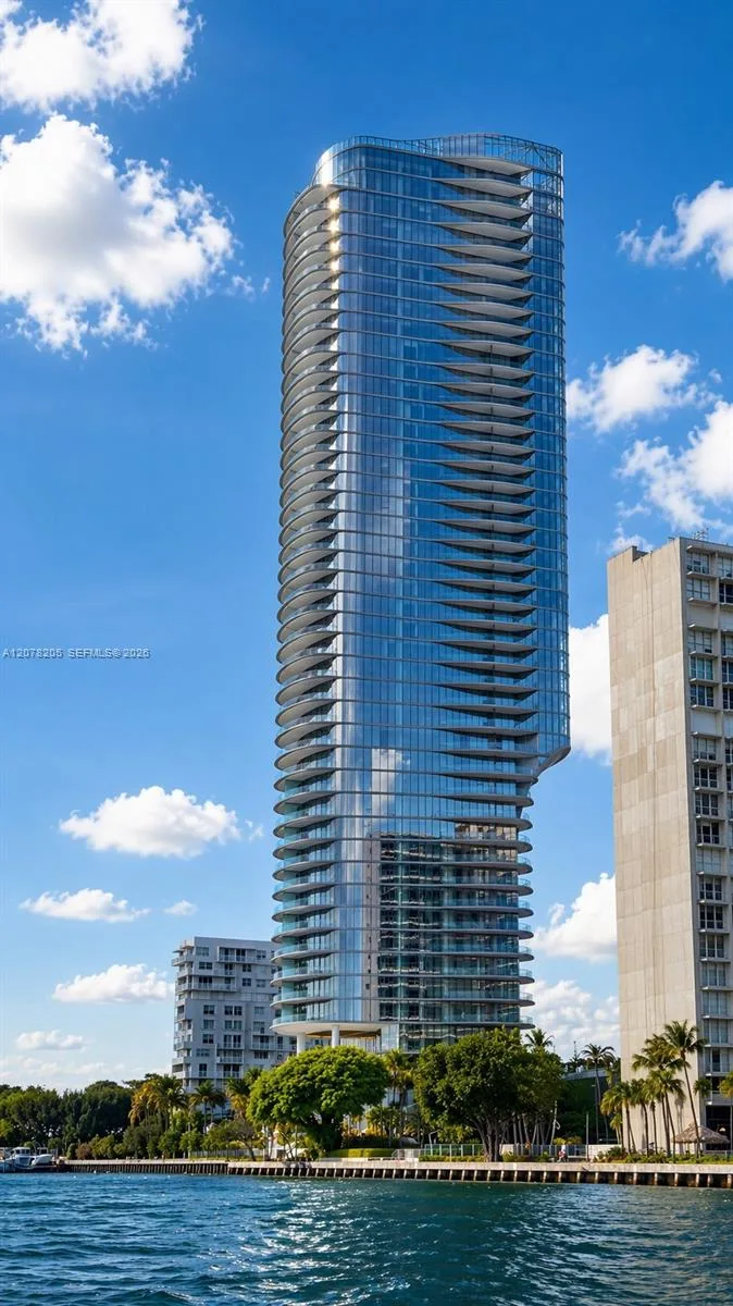 175 SE 25th rd # 504, Miami, FL 33131
