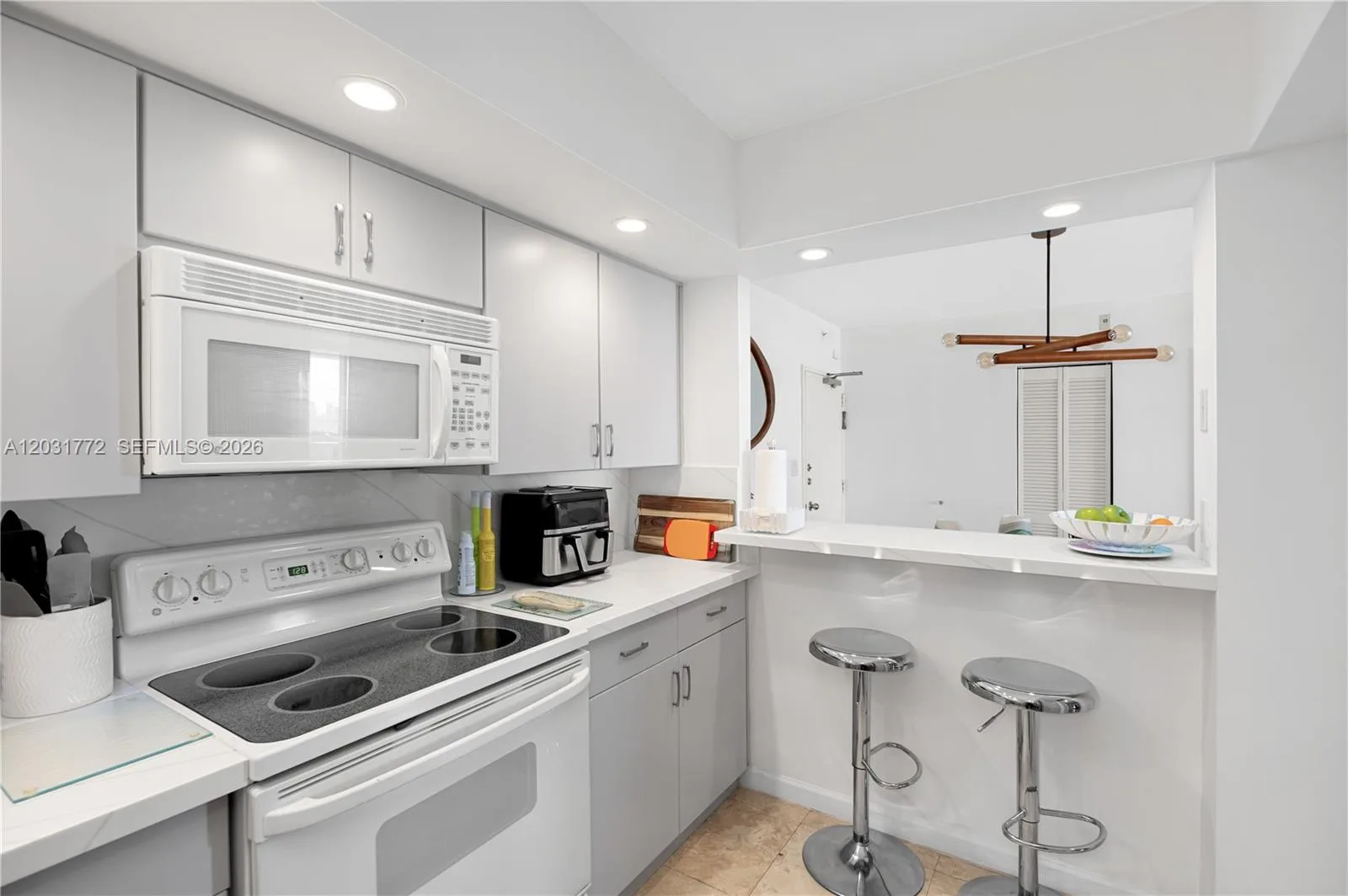 5600 Collins Ave # 14R, Miami Beach, FL 33140 photo 13