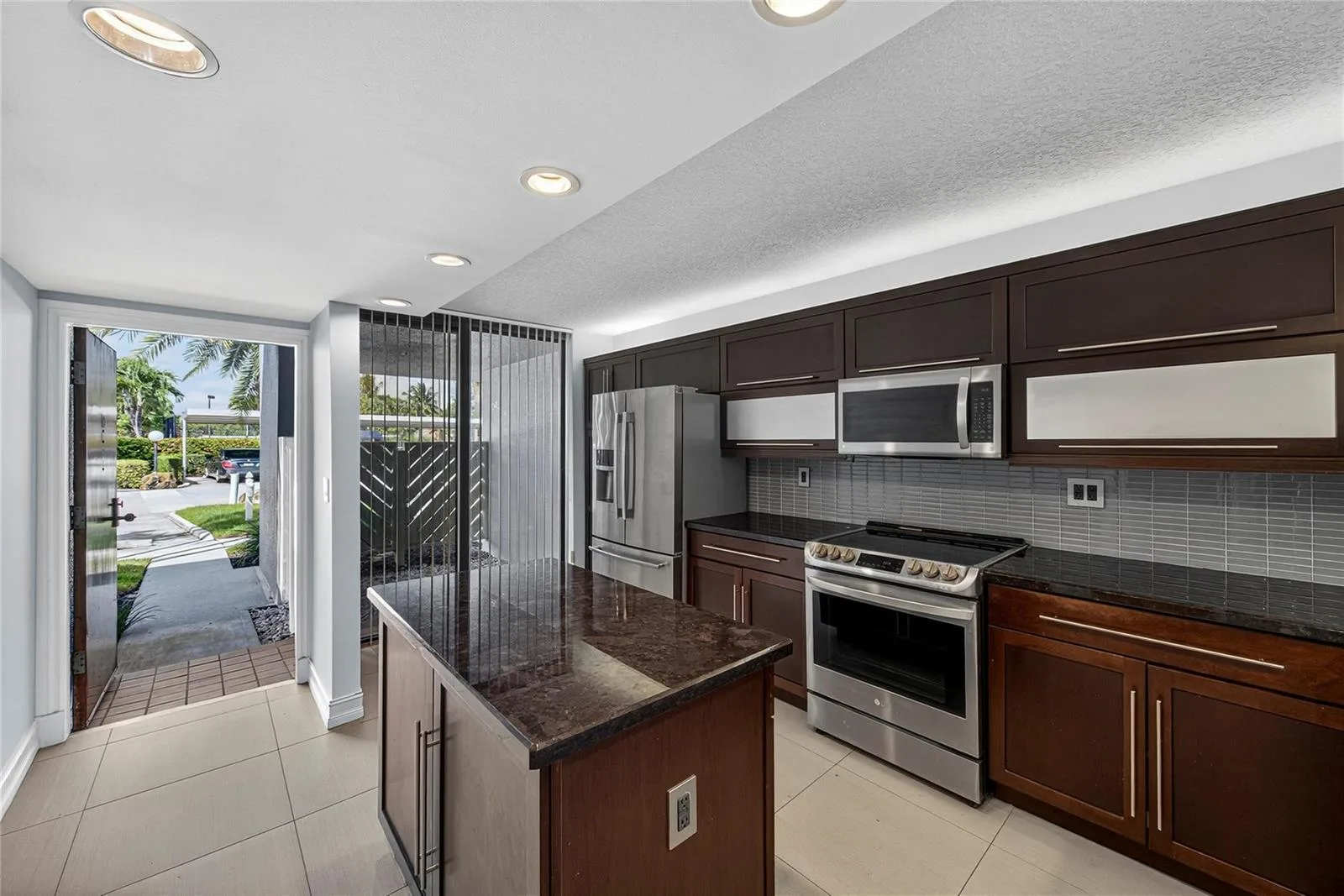 1100 SE 5th Court # 53, Pompano Beach, FL 33060 photo 3
