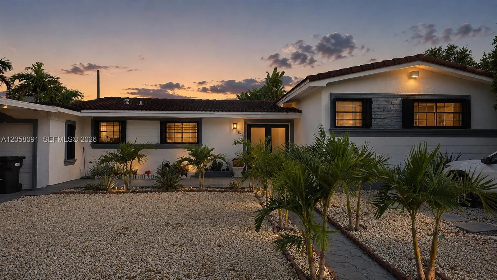 565 NE 179th Dr, North Miami Beach, FL 33162