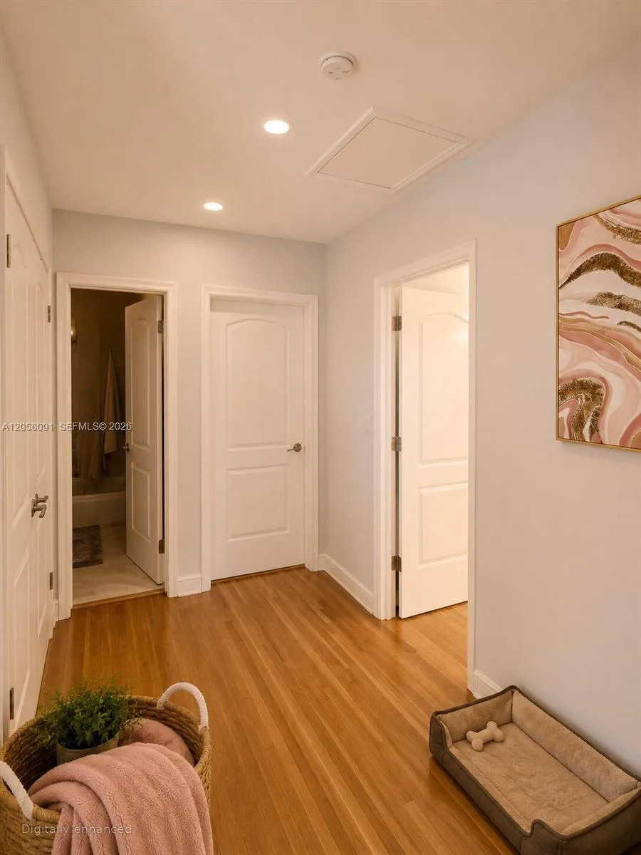 565 NE 179th Dr, North Miami Beach, FL 33162 photo 10
