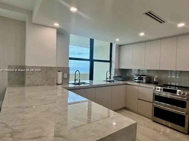 9801 Collins Ave # 14E, Bal Harbour, FL 33154 photo 6