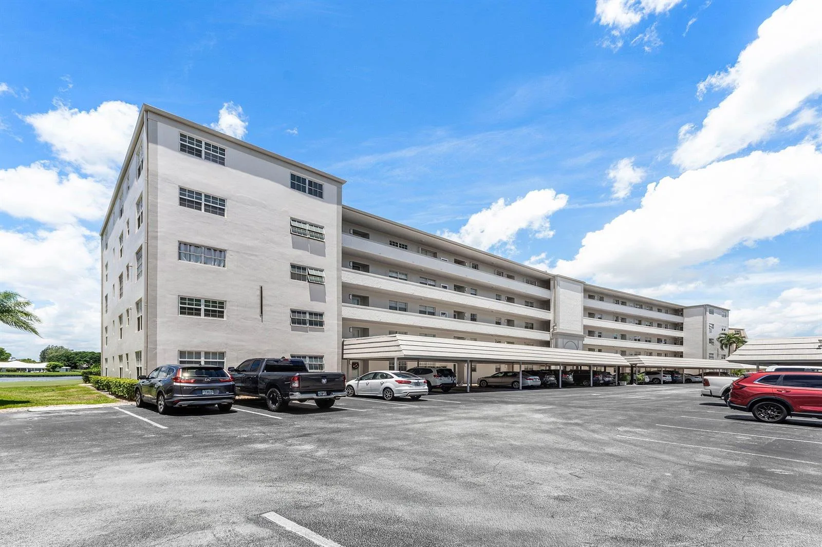 250 JOHN F KENNEDY Drive # 204, Atlantis, FL 33462