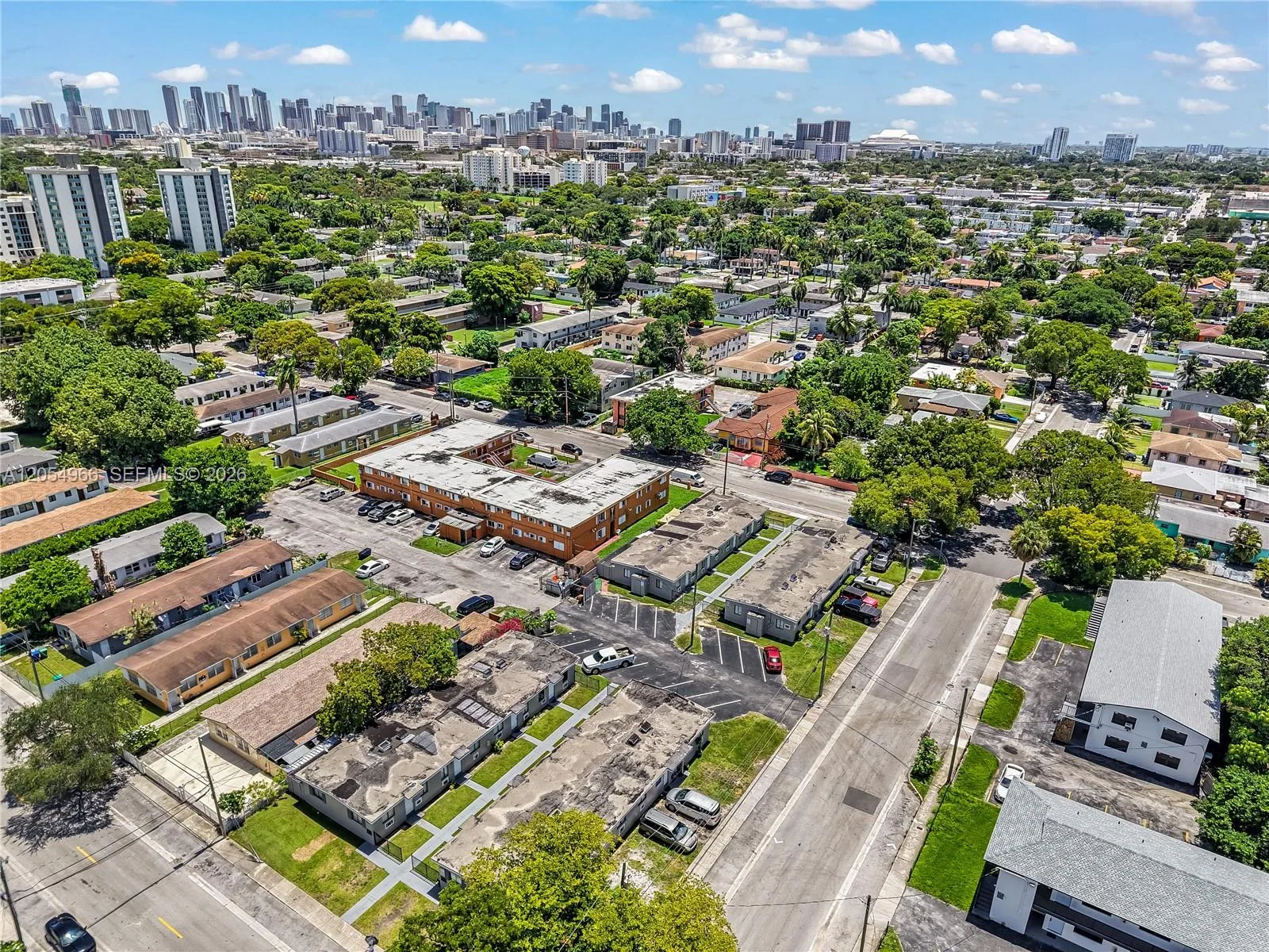 2090 NW 31st St, Miami, FL 33142 photo 10