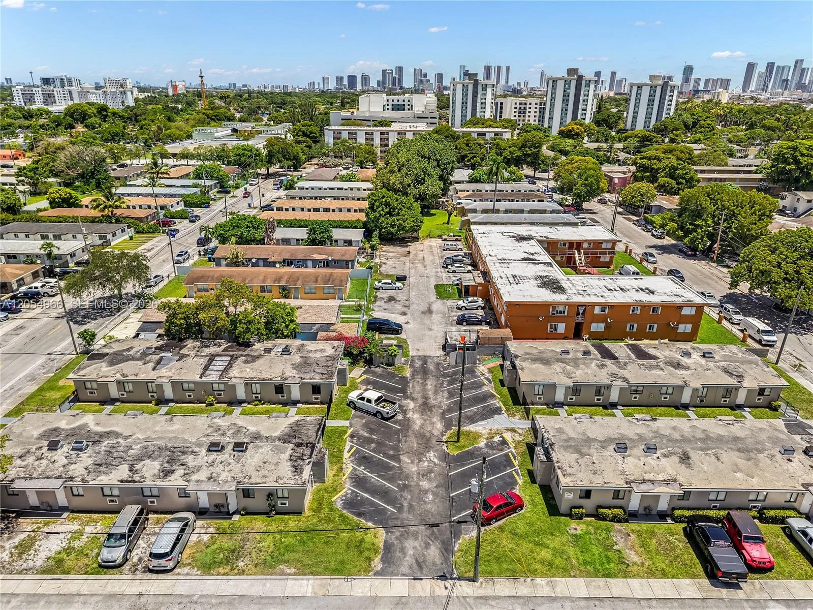 2090 NW 31st St, Miami, FL 33142 photo 12
